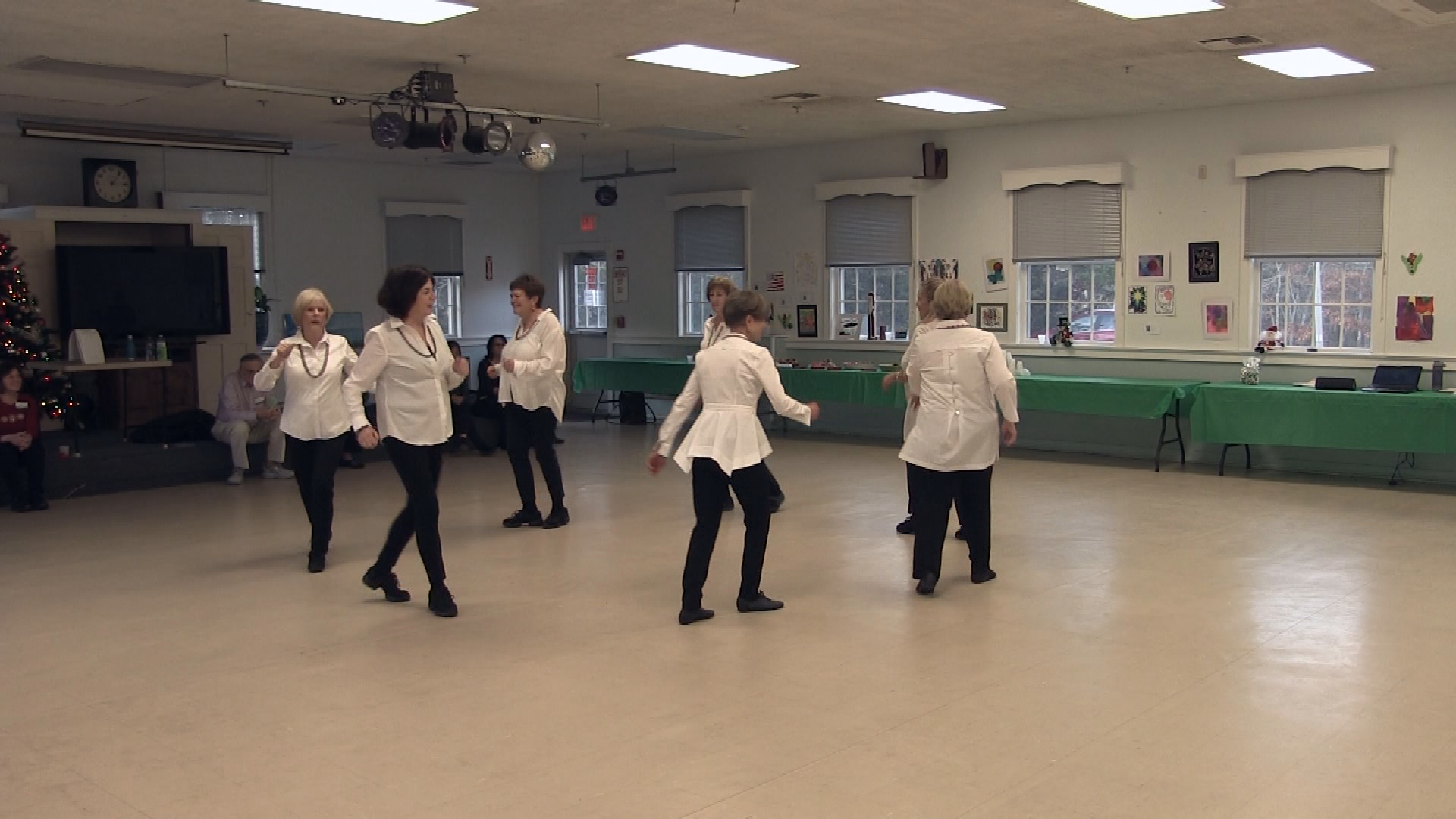 Cranberry Scoop TV Presents - Holiday Showcase