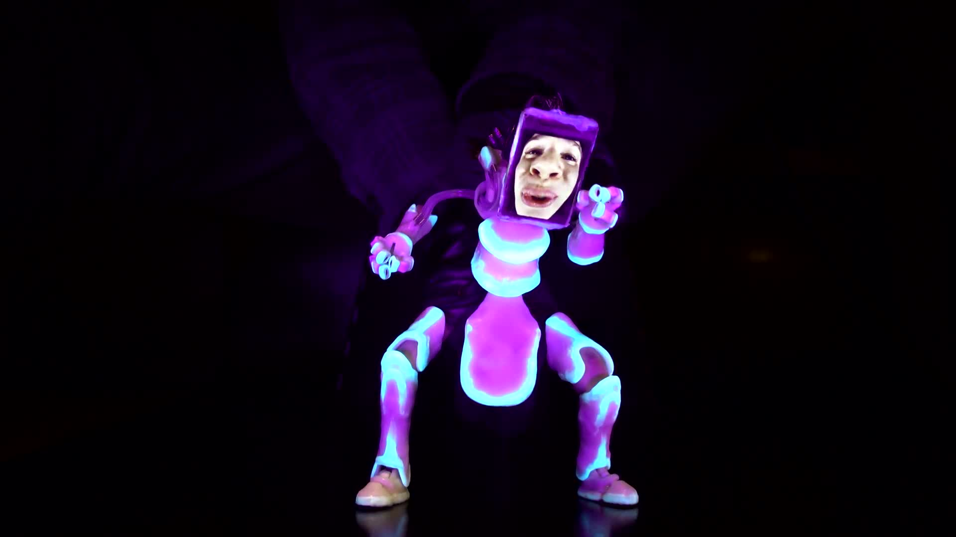 Thumbnail image for HUMAN FACE Puppet !!!